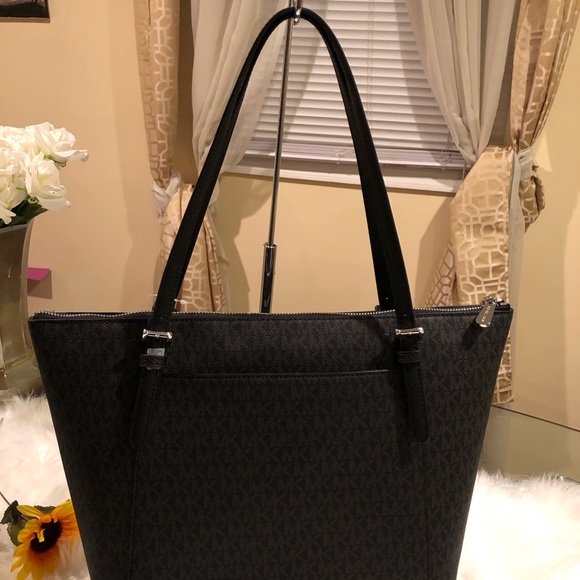 Michael Kors tote - Picture 6 of 8